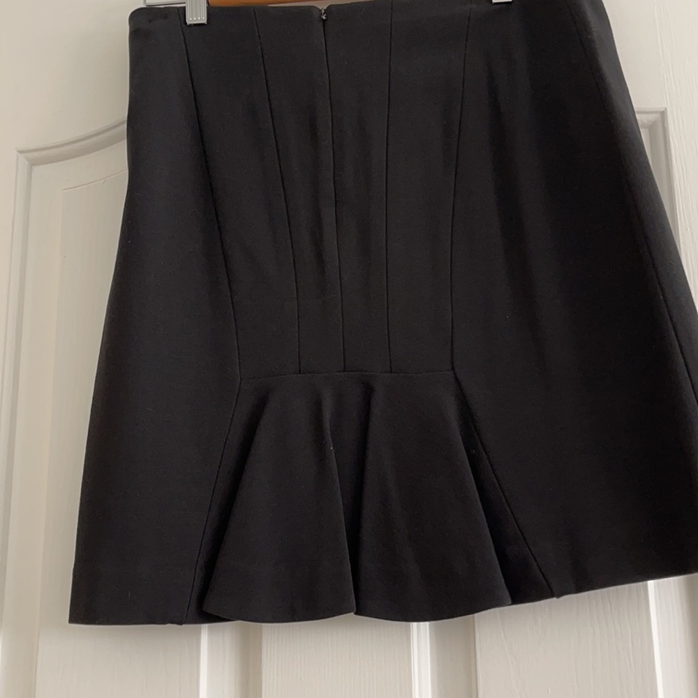 Adorable wool AnnTaylor skirt with kick pleat